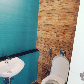 Bathroom in 1 BHK Apartment at Lodha Quality Home Tower 2, Saket Complex – for Sale