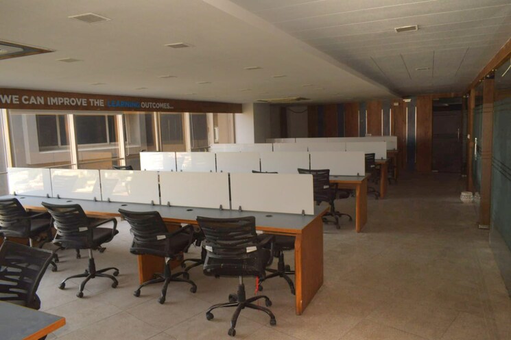 Team Area, ambli road Commercial Office Space 4010 Sq.Ft. In Ambli Road Ahmedabad 8123676