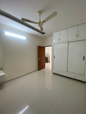 Room in 2 BHK Apartment at Sunny Enclave – for Rent