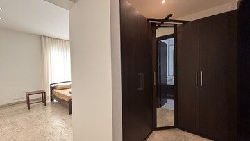 Room in 5 BHK Villa at Prestige Golfshire, Nandi Hills – for Rent