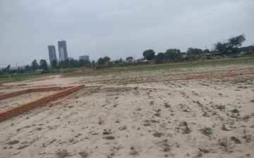 Plot For Sale in Sector 104