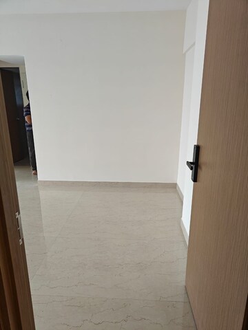Room in 3 BHK Apartment at Pride Platinum, Baner – for Rent