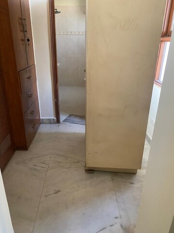 Room in 3 BHK Apartment at Gulmohar Garden, Sector 44 – for Rent