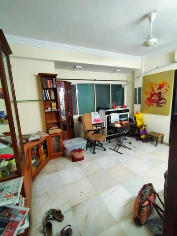Living Room in 1 BHK Apartment at Vile Parle East – for Rent
