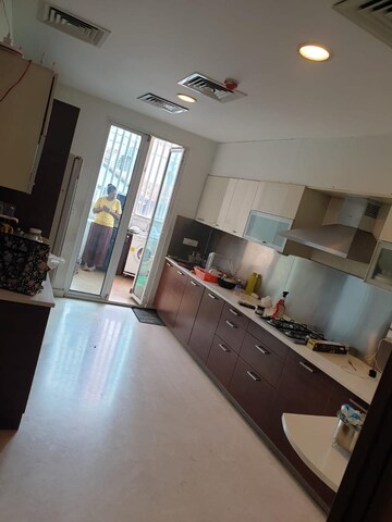 Furnished Amenities in 4 BHK Apartment at Brigade Crescent, Frazer Town – for Sale