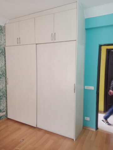 Building Lobby in 2 BHK Apartment at DLF Regency Park I, Dlf Phase iv – for Rent