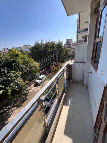 Balcony in 2 BHK Apartment at Ardee City, Sector 52 – for Rent