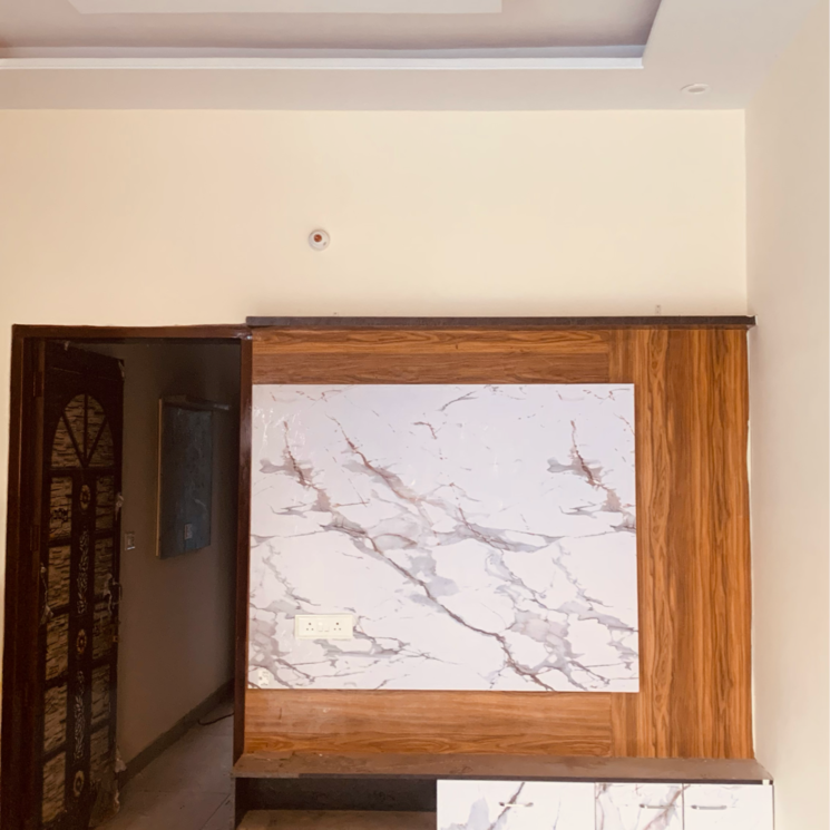 Room, patiala road 2 Bedroom 106 Sq.Yd. Independent House In Patiala Road Zirakpur 8123952