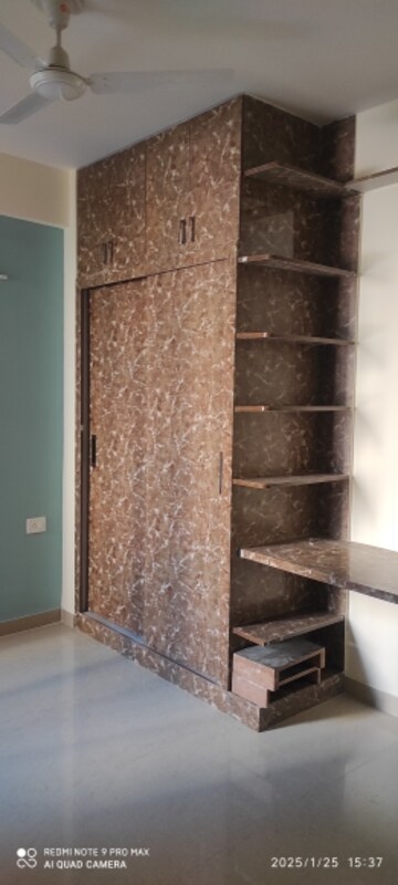 Furnished Amenities in 2 BHK Apartment at Shree Vardhman Green Court, Sector 90 – for Rent