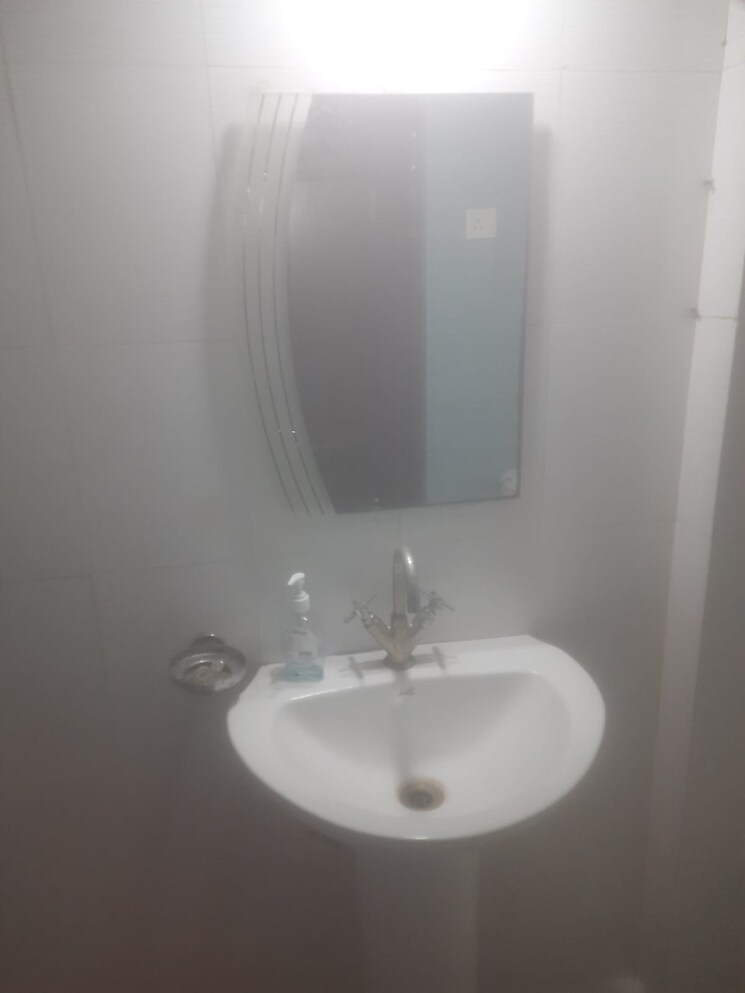 Bathroom, ajnara-gen-x 2 Bedroom 840 Sq.Ft. Apartment In Dundahera Ghaziabad 8123988