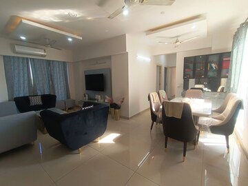 Team Area in 3 BHK Apartment at Sector 113 – for Rent