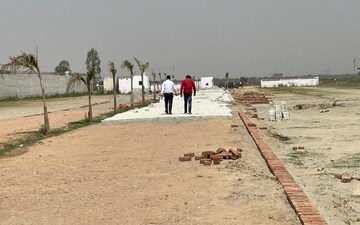 Plot For Sale in Sikandrabad