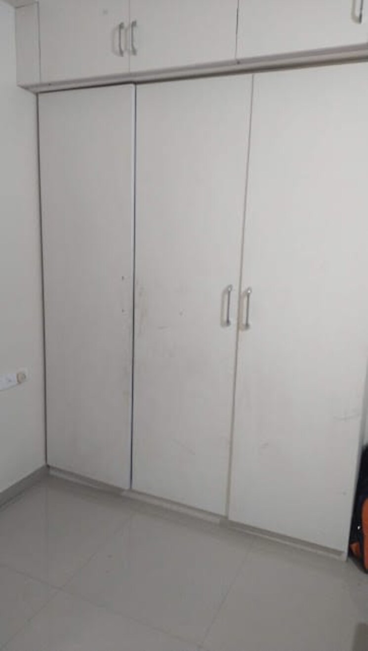 undefined, zundal 2 Bedroom 1125 Sq.Ft. Apartment In Zundal Ahmedabad 8124026