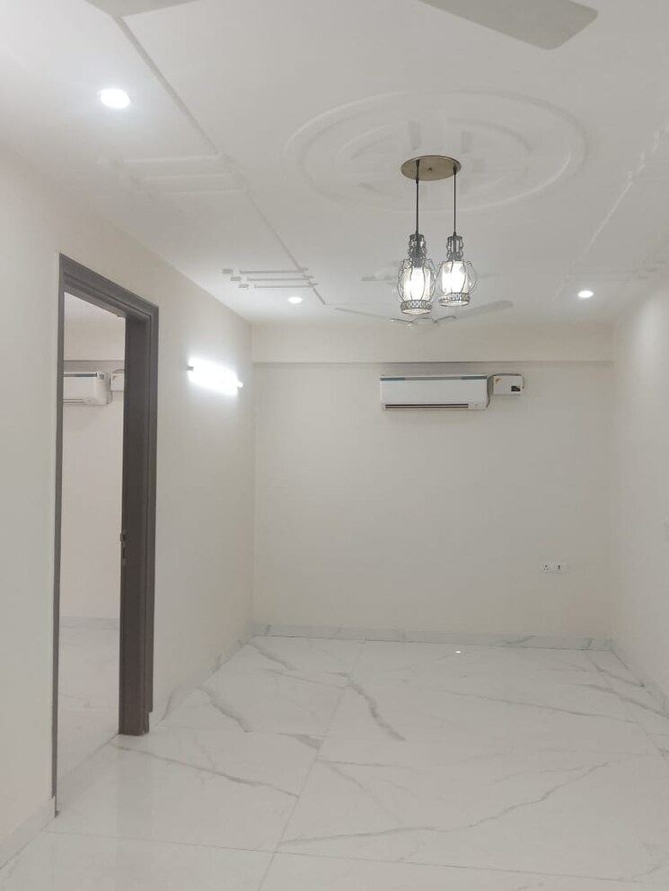 Room, gaur-city-2-12th-avenue 3 Bedroom 811 Sq.Ft. Apartment In Sector 16c Greater Noida Greater Noida 8124059