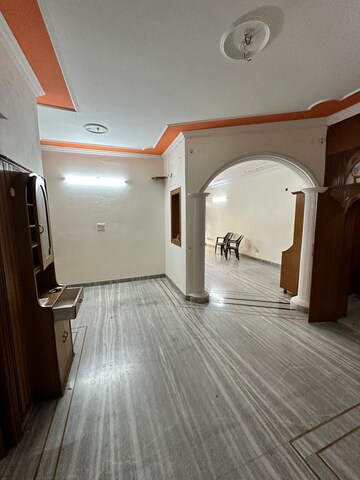 Living Room in 3.5 BHK Builder Floor at Sector 10 – for Rent