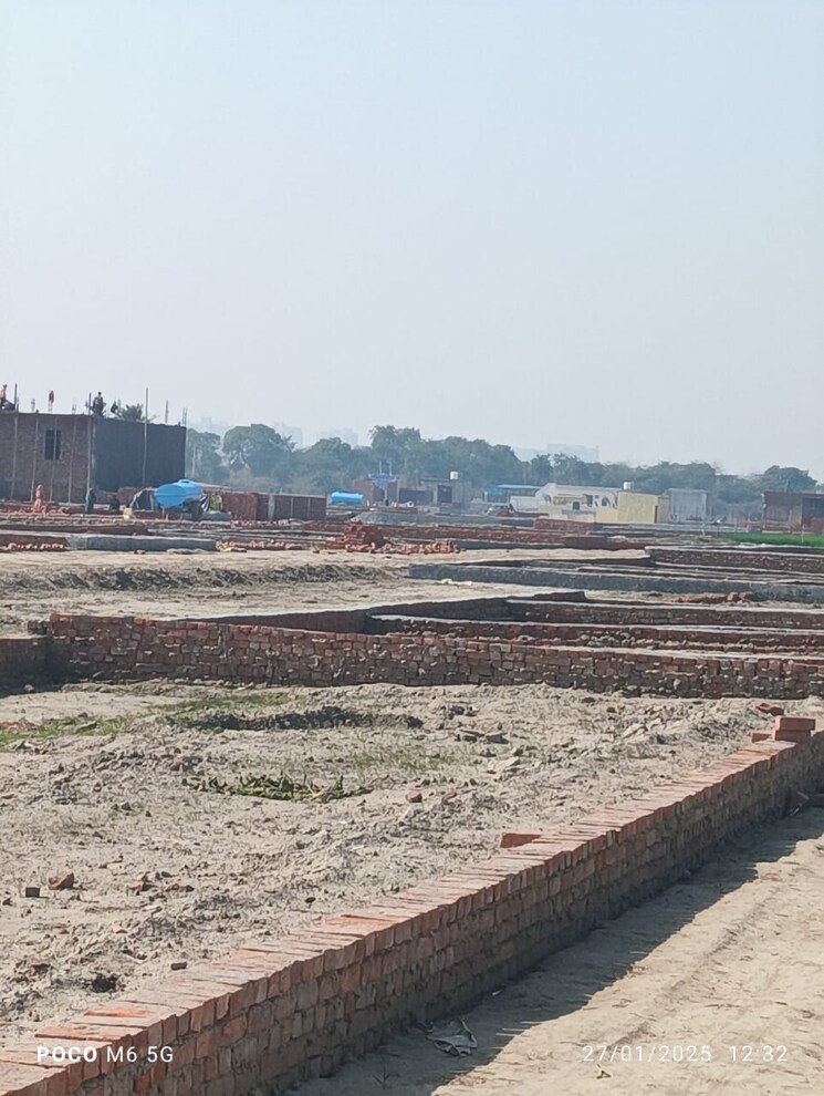 undefined, bhopani village  70 Sq.Yd. Plot In Bhopani Village Faridabad 8124103