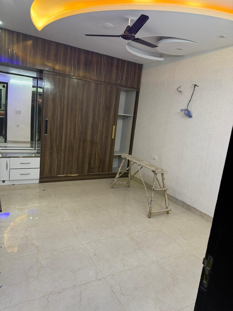 Room, dhakoli village 4 Bedroom 1200 Sq.Ft. Builder Floor In Dhakoli Village Zirakpur 8124117