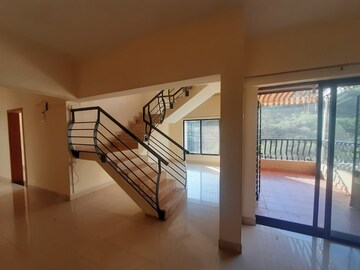 Staircase in 5 BHK Apartment at Kumar Hillscapes, Baner – for Rent