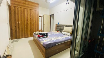 Bedroom in 3 BHK Apartment at Dadar East – for Rent