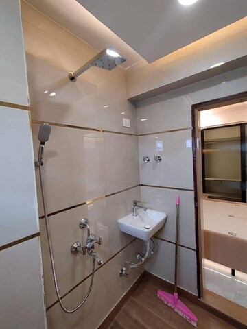 Attached Bathroom in 1 RK Apartment at Saket – for Rent