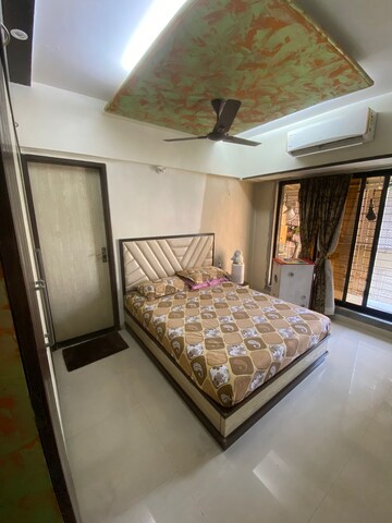 Room in  Pg at Goregaon West – for Rent