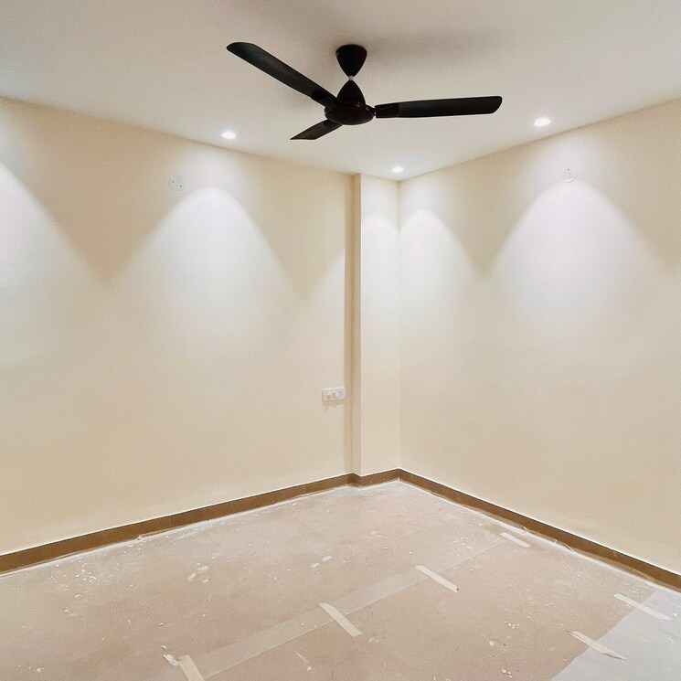 Room, vipul-world-plots 3 Bedroom 192 Sq.Yd. Builder Floor In Sector 48 Gurgaon 8124343