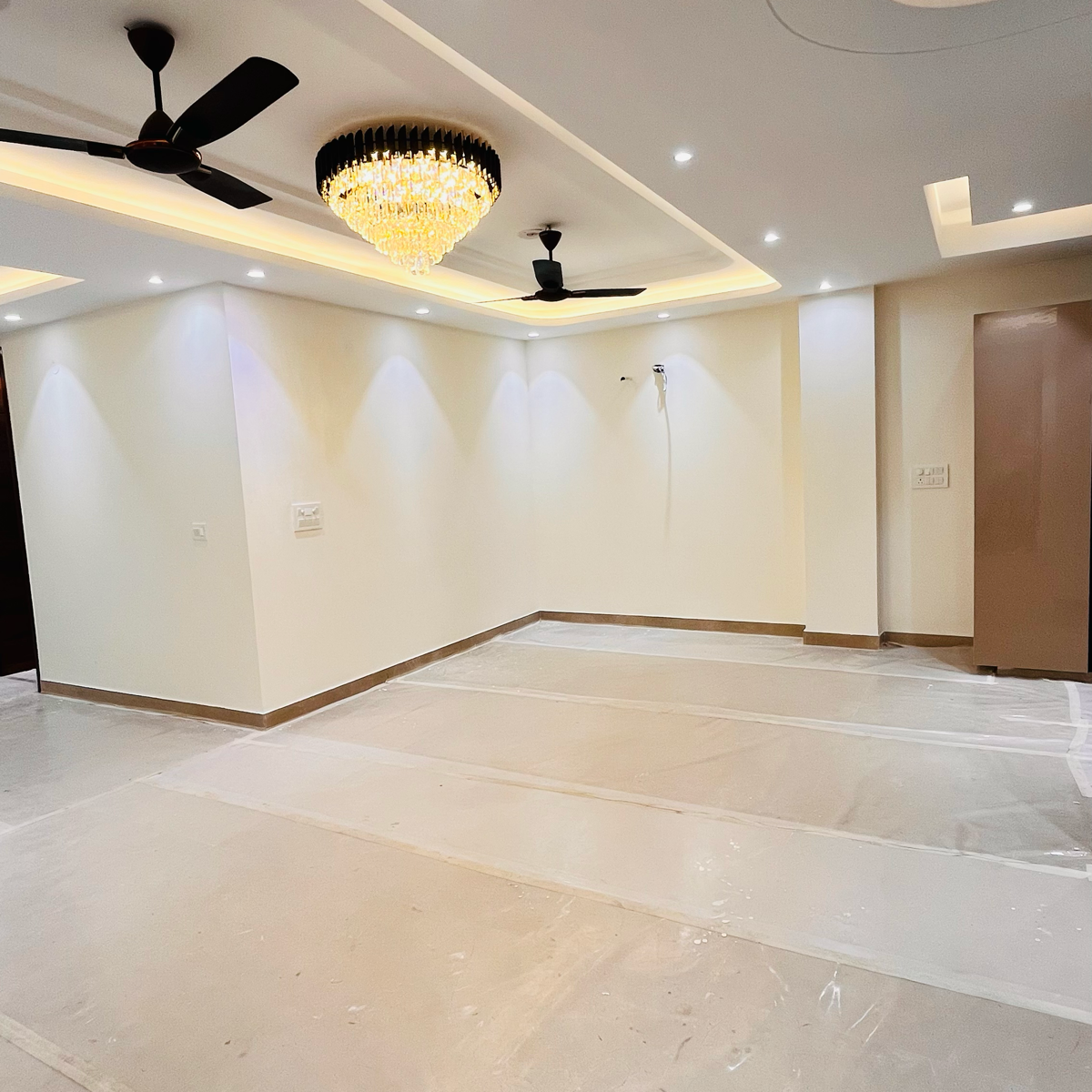 3 BHK + Pooja Room,Servant Room,Study Room,Extra Room Builder Floor For Sale in Vipul World Plots