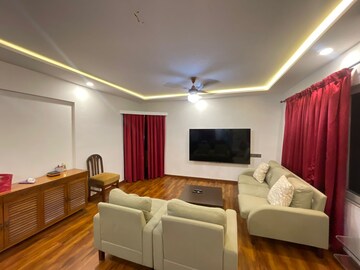 Bedroom in 2 BHK Apartment at Pascoal Square, Santacruz East – for Rent