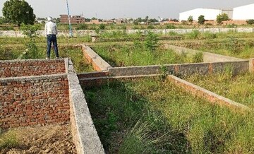  Plot For Sale in Sikandrabad
