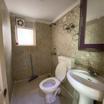 Attached Bathroom in 2.5 BHK Apartment at Paras Seasons, Sector 168 – for Rent