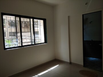 Room in 2 BHK Apartment at Wadhwa Shiv Valley , Kalyan West – for Sale