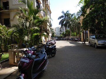 Parking in 2 BHK Apartment at Wadhwa Shiv Valley , Kalyan West – for Sale
