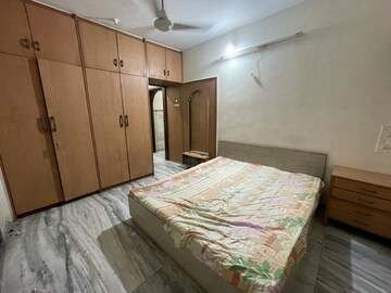 Bedroom in 2 BHK Apartment at Golden Pebbles CHS, Santacruz East – for Rent