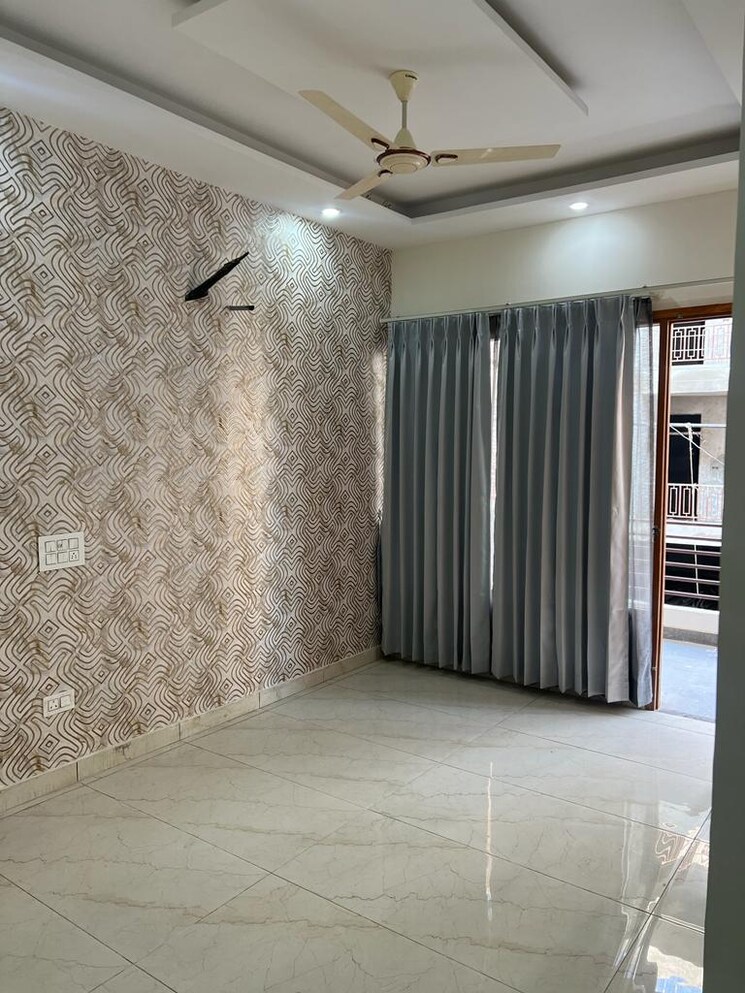 Room, peer mucchalla 3 Bedroom 1600 Sq.Ft. Builder Floor In Peer Mucchalla Zirakpur 8124498