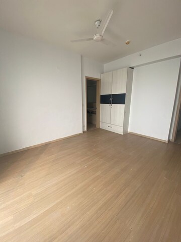 Room in 4 BHK Apartment at DLF New Town Heights I, Sector 90 – for Rent