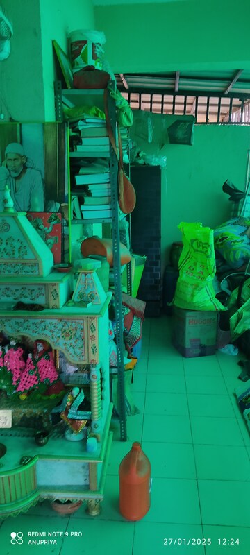 Furnished Amenities in 3 BHK Apartment at Sector 16c Greater Noida – for Rent