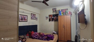 Master Bedroom in 3 BHK Apartment at Sector 16c Greater Noida – for Rent