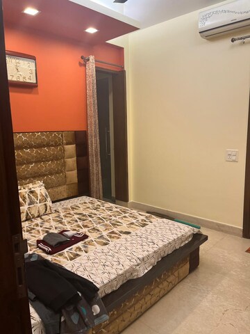 Bedroom in 4 BHK Builder Floor at Dlf Cyber City, Sector 24 – for Rent