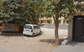 Plot For Sale in Anant Raj Estate Plots, Sector 63a