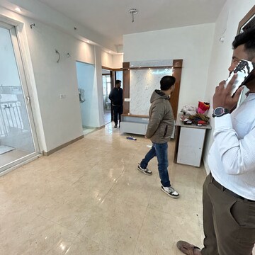 Parking in 3 BHK Apartment at Amrapali Riverview, Amrapali Leisure Valley – for Rent