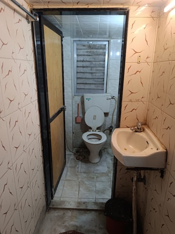 Bathroom in 2 BHK Apartment at Andheri East – for Rent