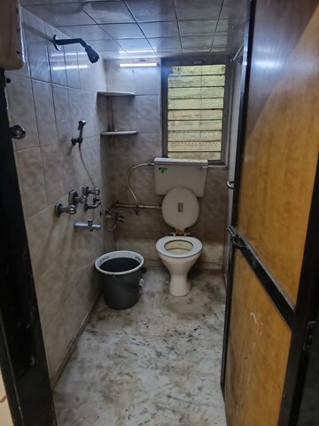 Attached Bathroom in 2 BHK Apartment at Andheri East – for Rent