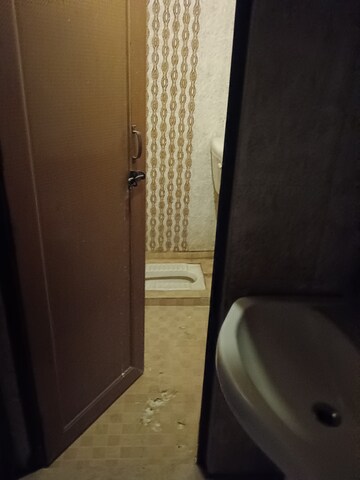 Bathroom in 2 BHK Builder Floor at Dilshad Garden – for Rent