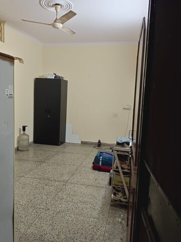 Building Lobby in 1 BHK Builder Floor at Lajpat Nagar 4 – for Rent