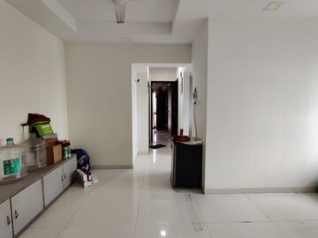 Room in 2 BHK Apartment at Group Seven Rushi Heights, Goregaon East – for Rent