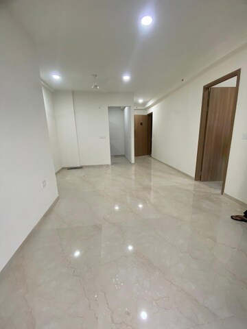 Room in 2 BHK Apartment at Godrej Urban Park, Chandivali – for Rent