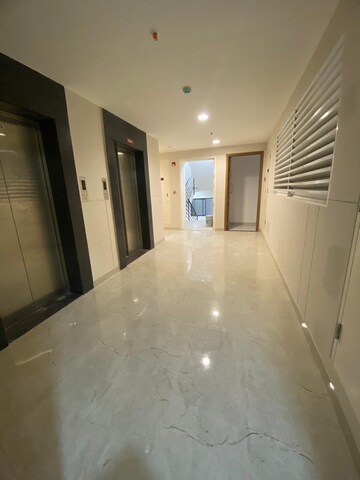 Room in 2 BHK Apartment at Godrej Urban Park, Chandivali – for Rent