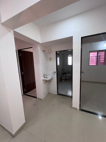 Room in 3 BHK Apartment at Cosmos Sankalp Heights, Uthalsar – for Rent