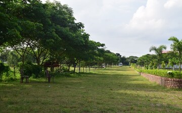 Plot For Sale in Sikandrabad