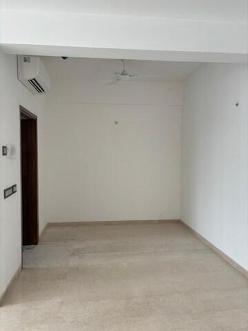 Room in 4 BHK Builder Floor at Ansal Sushant Lok I, Sector 43 – for Sale